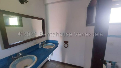 Venta De Hermoso Inmueble En Casa Campo, Pampatar Isla De Margarita.