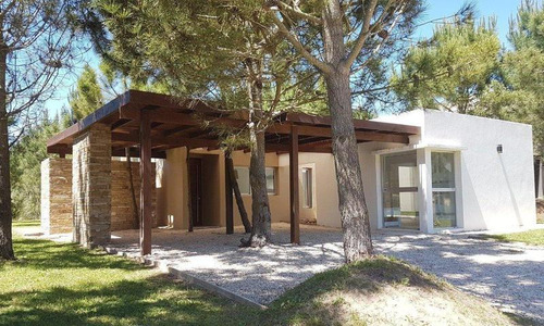 Casa De 3 Dormitorios 3 Baños A 400 Mts De La Playa