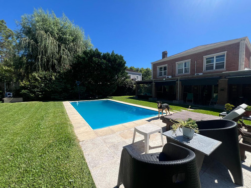 Casa En Venta 5 Dormitorios Jazmines Pilar Del Este Apta Credito