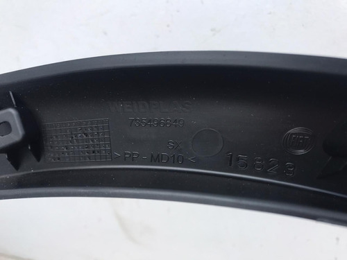 Aplique Para Lama Fiat Palio Sporting Le 197617