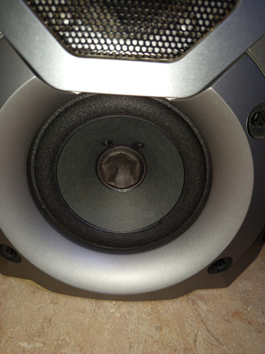 Módular Panasonic Ak27 Super Woofer Par De Bocinas 6 Ohms Gris Plata 200 W (Usado)