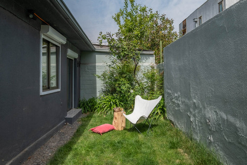 Impecable Casa Remodelada Pareada (almendros)