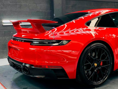 Porsche 911 Carrera 4 Gts 2024 Color Rojo