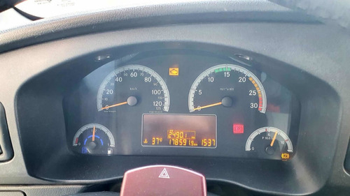 Imagem 6 de 7 de Mercedes Benz Acelo 1016
