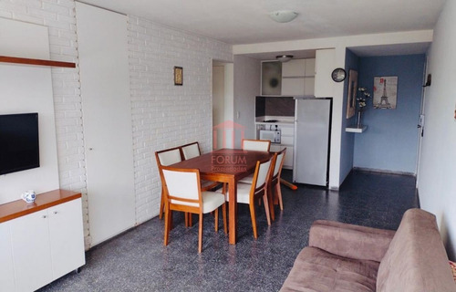 Oportunidad En Venta - Apartamento De Dos Dormitorios Playa Mansa- Ref: 2084