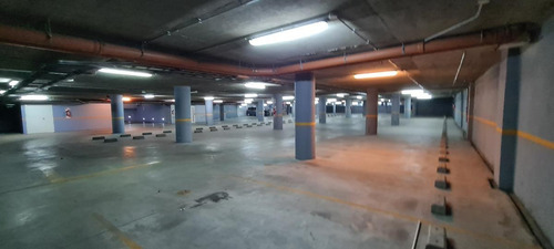 Imagen 18 de 30 de Edificio Comercial - Parque Patricios