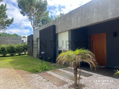 Casa En Venta - Barrio La Herradura - Pinamar