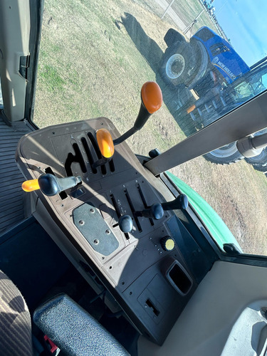 John Deere 6145j Mod 2011