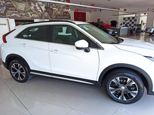 Imagem 4 de 11 de Mitsubishi Eclipse Cross Hpe 1.5 16v 165cv Aut.