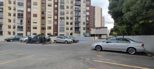 Apartamento 3 Habs. 2bañ. Garaje. Cocintegral. Superubicac.