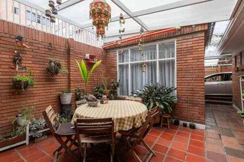 Casa En Arriendo/venta En Santa Barbara Central. Cod V11256