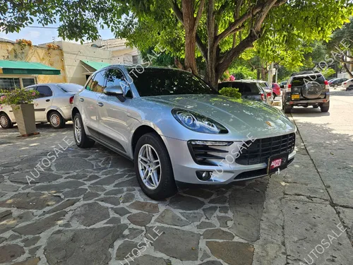 Porsche Macan 2.0 Lux