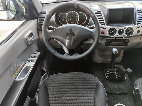 Mitsubishi L200 Triton 3.2 GLX 4X4 CD 16V TURBO INTERCOLER