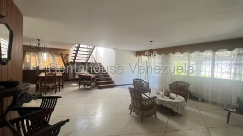 Bella Casa En El Cafetal