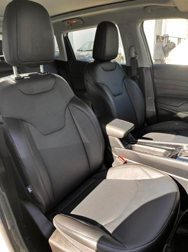 Imagen 8 de 18 de Jepp Compass Limited Plus 1.3 4x2 (sin Patentar)