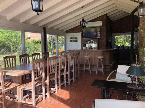 Imagen 3 de 30 de Santa Mara De Tigre- Venta Excelente Casa Con 1900 Mts De Jardín En Excluisividad.