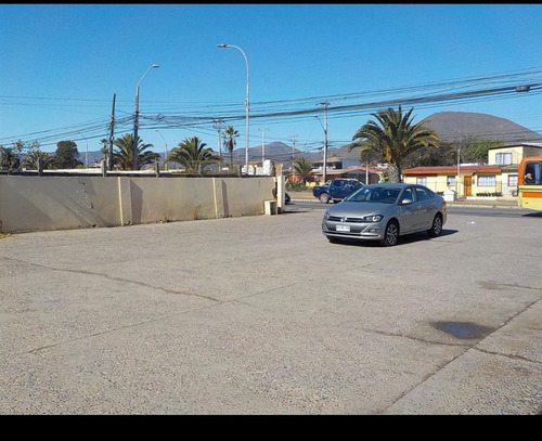 Ampli Superficie Con Local Comercial En Venta En La Serena.