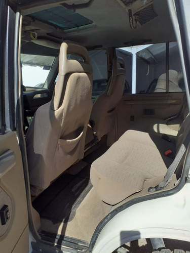 Land Rover Discovery 3.0