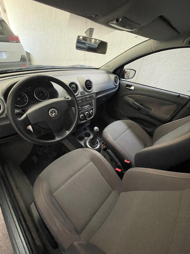 Volkswagen Voyage 1.6 Highline 101cv