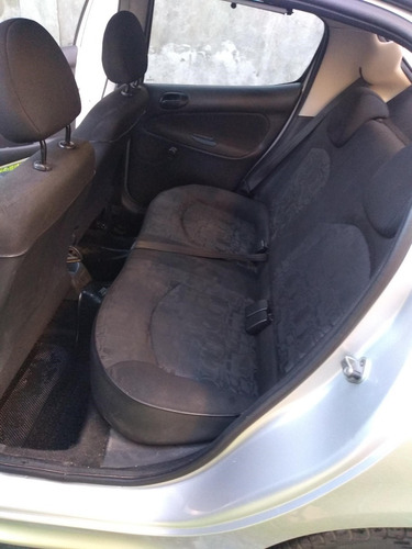 Peugeot 207 Compact