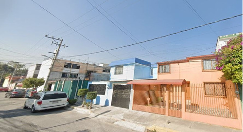 Casa En Venta En Ecatepec Fracc. Bosques De Ecatepec