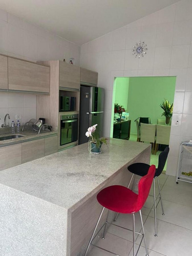 Imagem 6 de 15 de Casa Para Venda Em Mogi Das Cruzes, Vila Oliveira, 3 Dormitórios, 1 Suíte, 3 Banheiros, 3 Vagas - 673_1-2023843