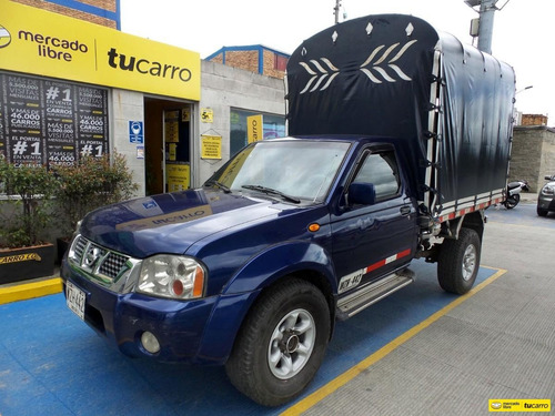 Nissan Frontier D22 Estacas