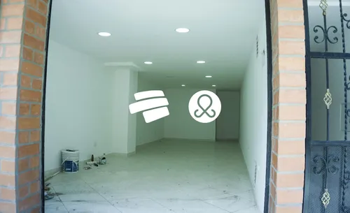 En Venta, Local Comercial Primer Piso En Bello, Barrio Central