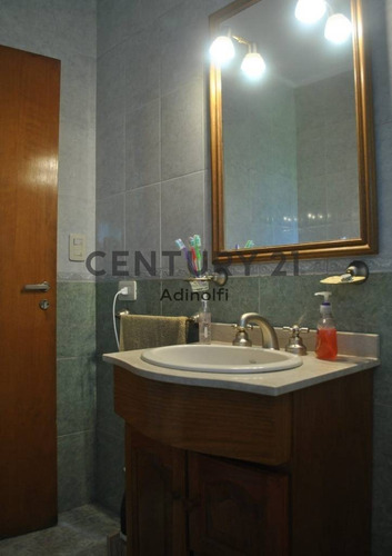 Imagen 30 de 30 de Calle 76 E/ 17 Y 18 - Casa 3 Dormitorios, Quincho Y Parque - Venta Y/o Permuta