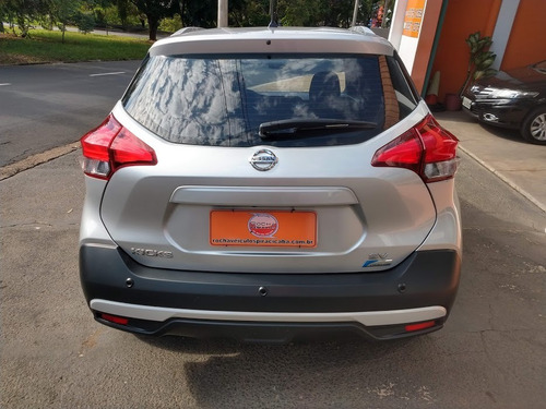 Imagem 7 de 9 de Nissan Kicks 1.6 16v 4p Flex Sv X-tronic Automático Cvt