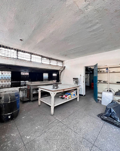 En Venta: Fondo De Comercio Panadería En Esquina Céntrica Concurrida Av. Ayacucho, Maracay Aragua