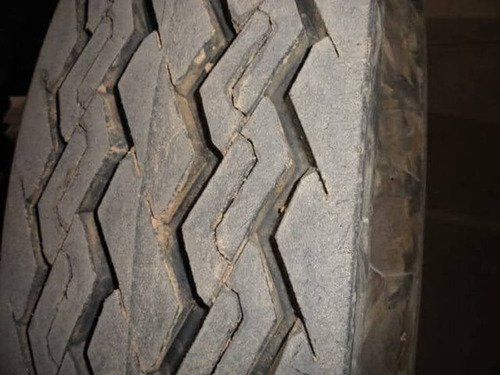 Imagem 10 de 12 de Vw 12140 Toco 4x2 Ano 1994 Com Carroceria.