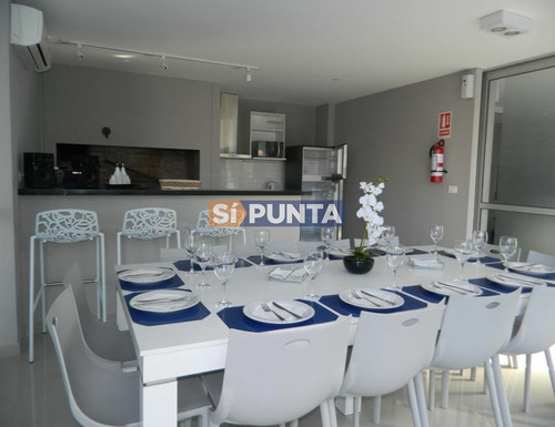 Imagen 25 de 30 de Apartamento En Brava, 3 Dormitorios