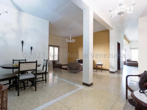 Edificios Comercial En Venta En Centro Barquisimeto Lara -- %%m-c-t%% Cod. 24 Guion 5 3 8 1