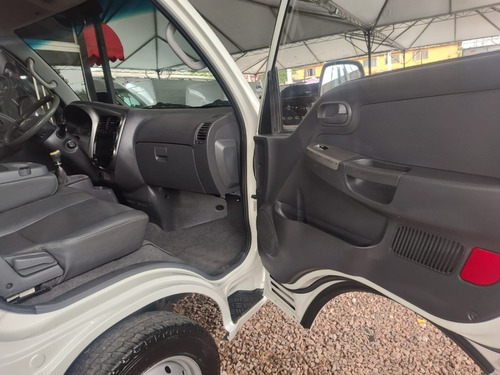 Kia Bongo BAU COM PORTA LATERAL