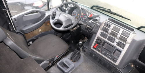 Iveco Stralis 410 6x2 Ano 2011
