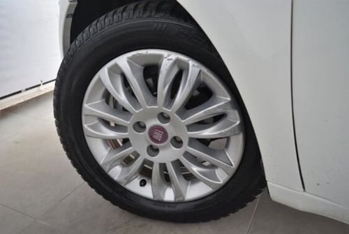 Imagem 5 de 10 de Idea Essence 1.6 16v E.torq (flex)