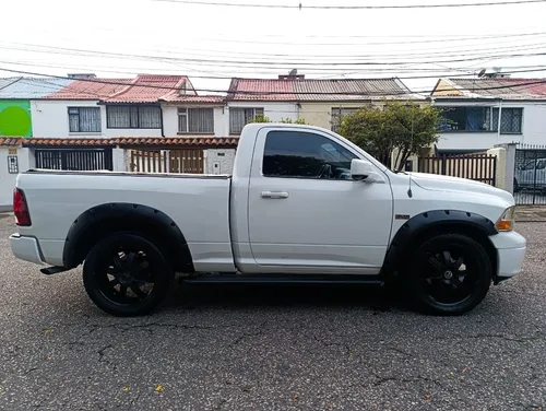 Dodge Ram 5.7 1500 Slt 4x2