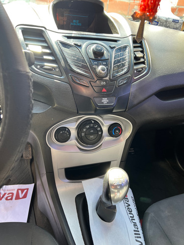 Ford Fiesta Kinetic 1.6 Sedan Se 120cv