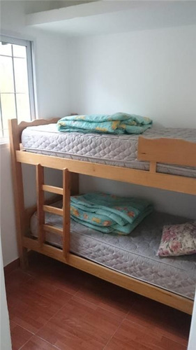 Imagen 10 de 19 de Depto. 2 Amb. Y Medio. 2 Baños. Remodelado A Nuevo. Buena Ubicación.