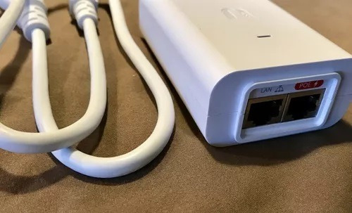 Fuente Poe Ubiquiti Original 24v 1a Gigabit Poe-24v-5x-hd