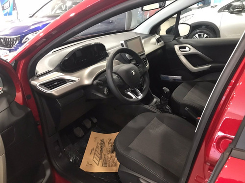 Imagen 9 de 10 de Peugeot 2008 1.6 Allure