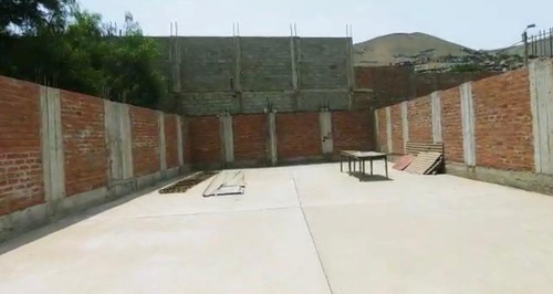 Alquiler De Local Comercial De 300m2 Con Excelente Ubicación