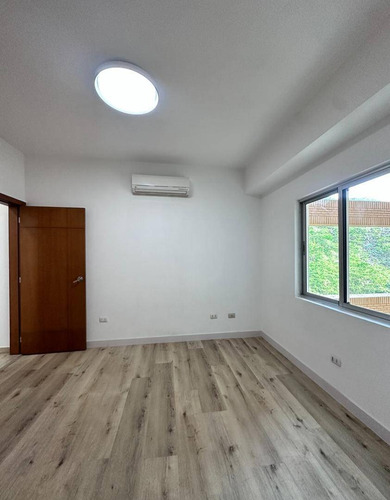 Solo Clientes Alquiler De Exclusivo Apartamento En Resd. Siena Las Chimeneas.