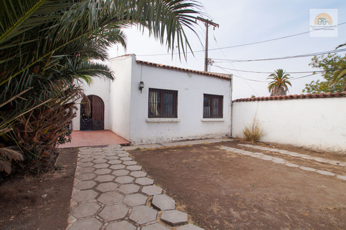 Se Vende Casa Con Gran Terreno En Maipú