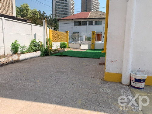 Casa En Venta En Ñuñoa