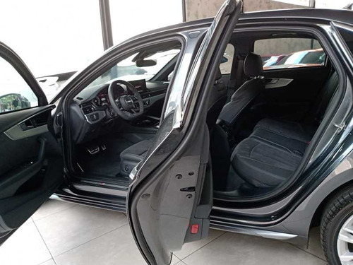 Audi A4 2.0 TFSI MHEV S LINE S TRONIC