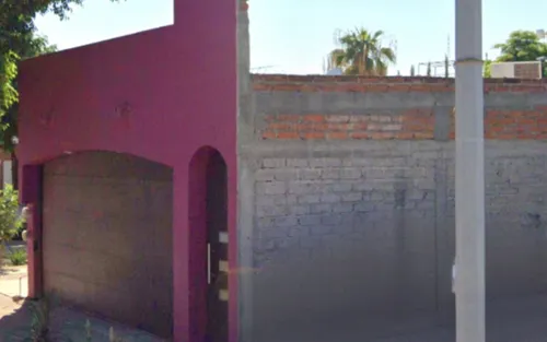 Casa En Venta, Recuperación Bancaria, Col. Jardines Del Bosque, Los Mochis, Sinaloa. Jf08