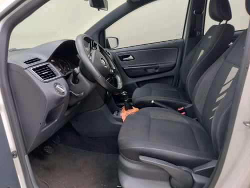 Imagem 8 de 14 de Volkswagen Fox Run 1.6 8v Flex