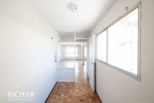 Oficina Barrio Sur Palermo Venta Muy Iluminada